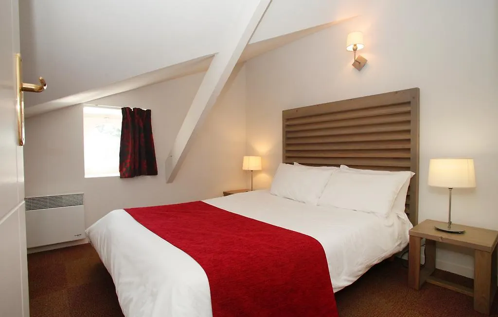 Residence Prestige Odalys Le Chateau De Keraveon Erdeven France