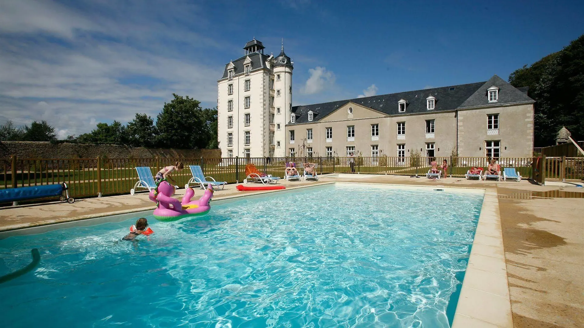 Aparthotel Residence Prestige Odalys Le Chateau De Keraveon Erdeven